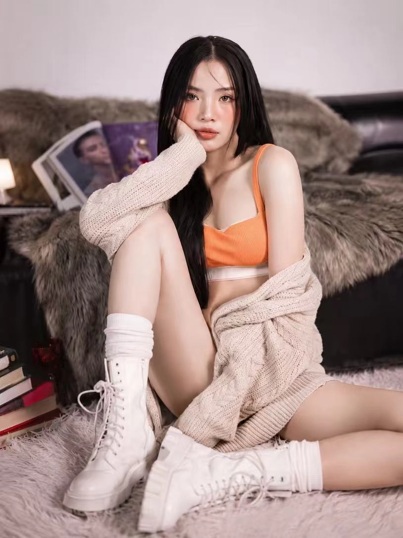 Rosy胡志明个人照片1