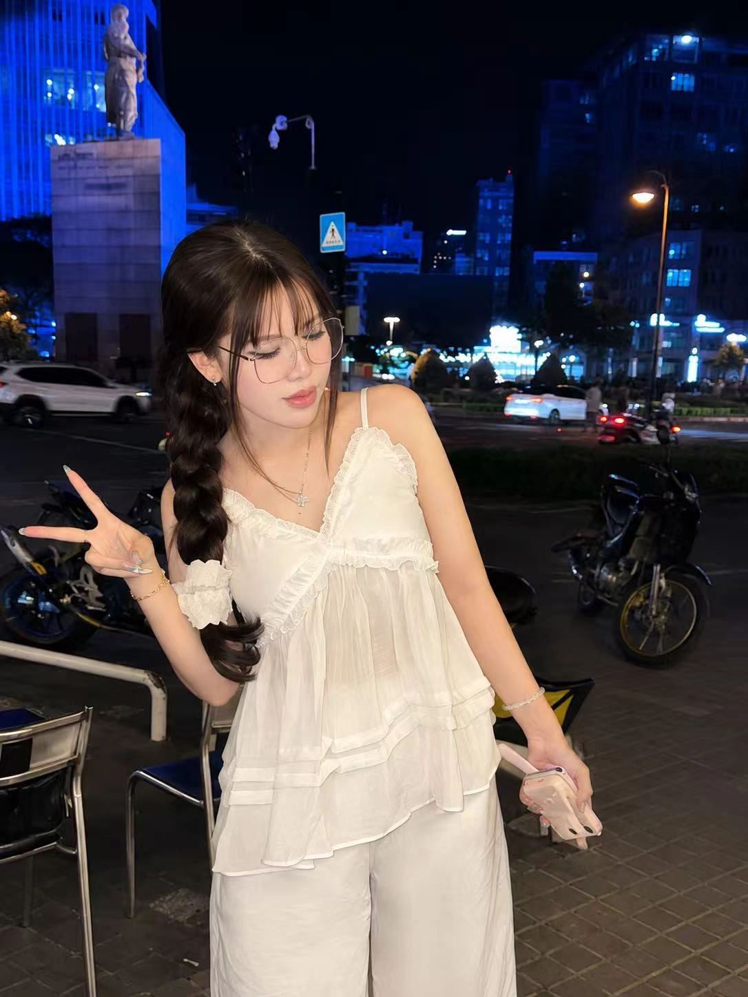 玉美胡志明个人照片2