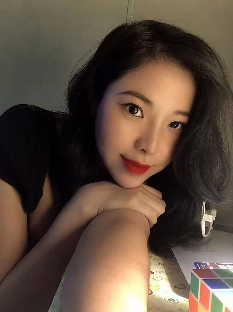 克洛依胡志明个人照片3