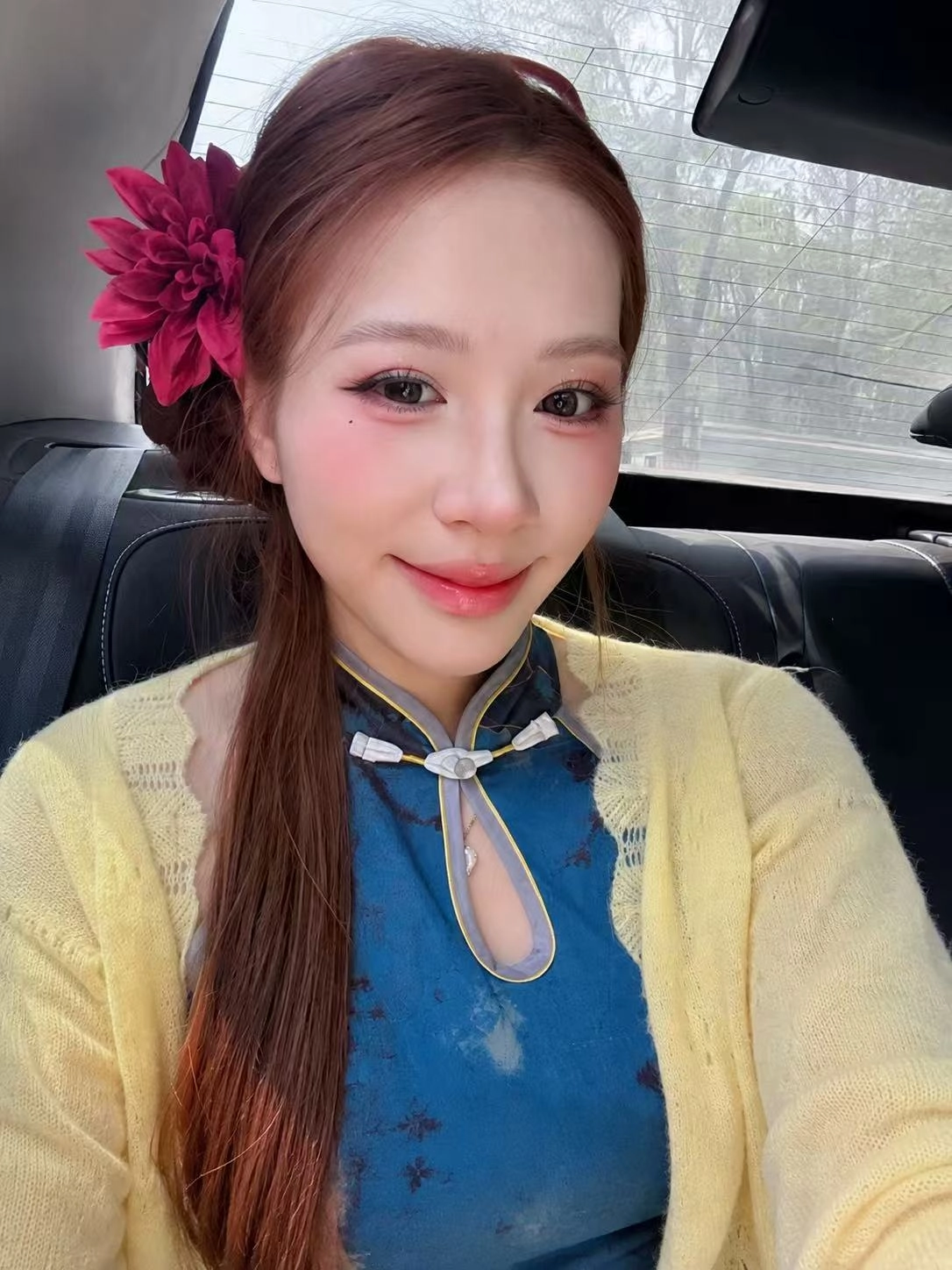 小伊胡志明个人照片4