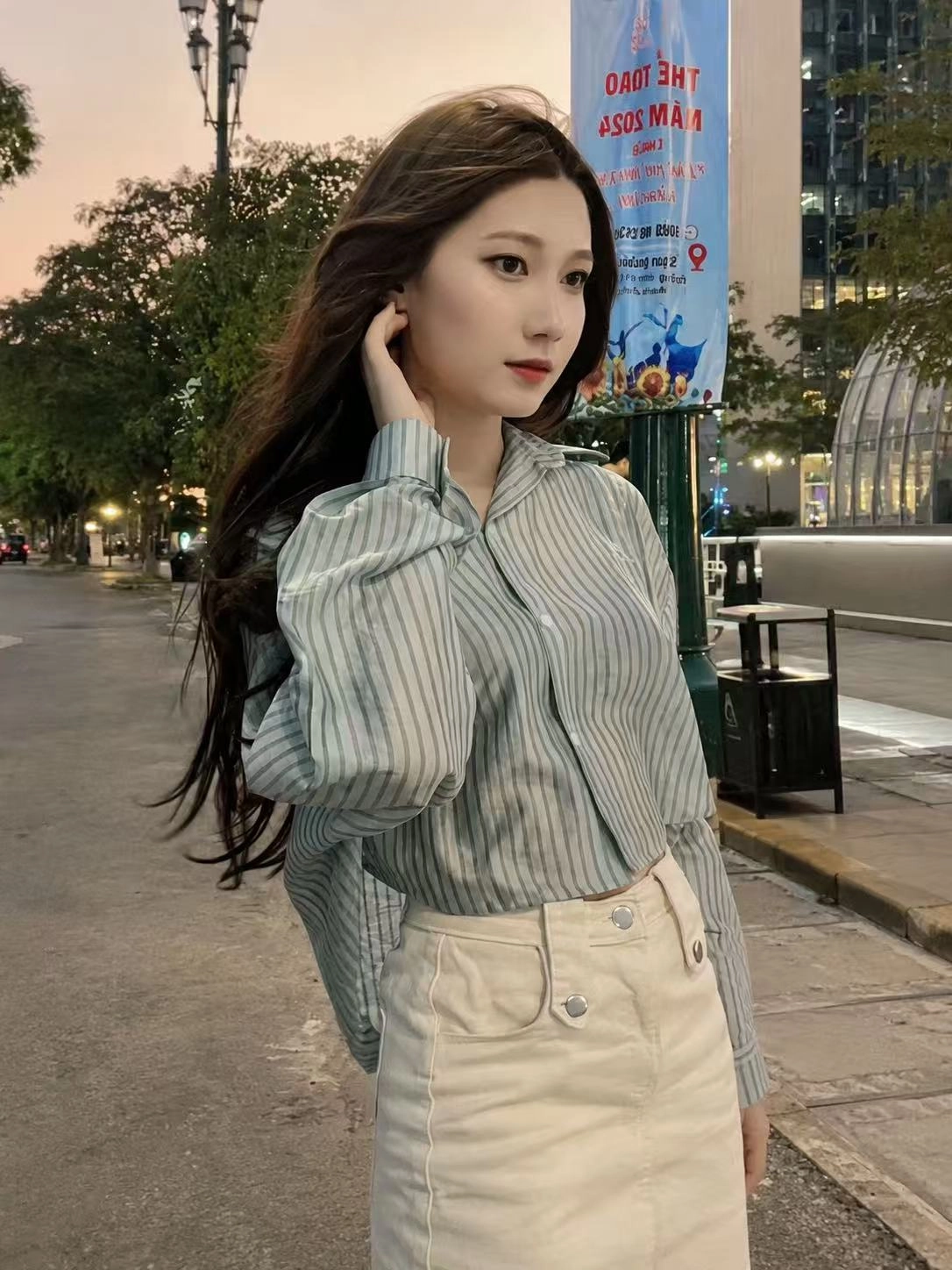 红红胡志明个人照片1
