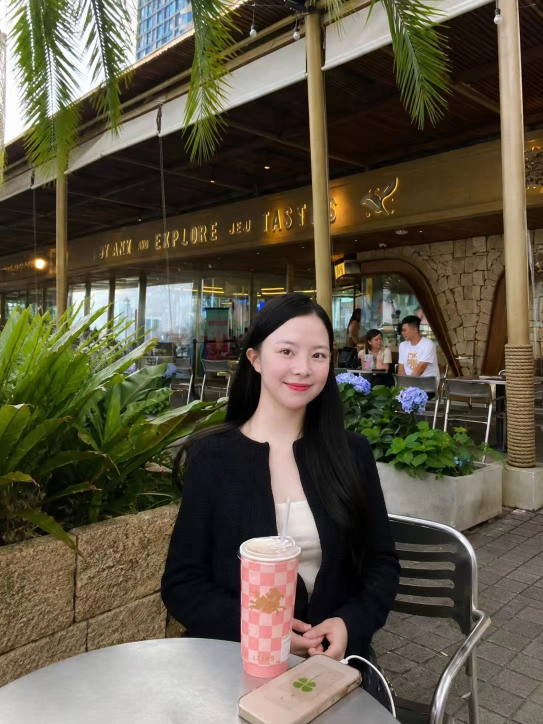 Rose胡志明个人照片2