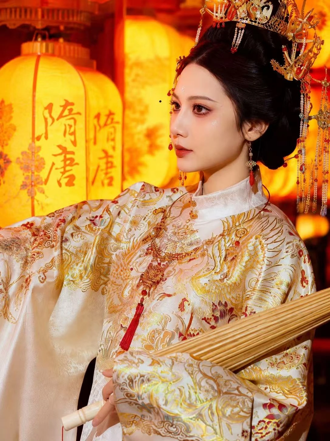 红红胡志明个人照片5