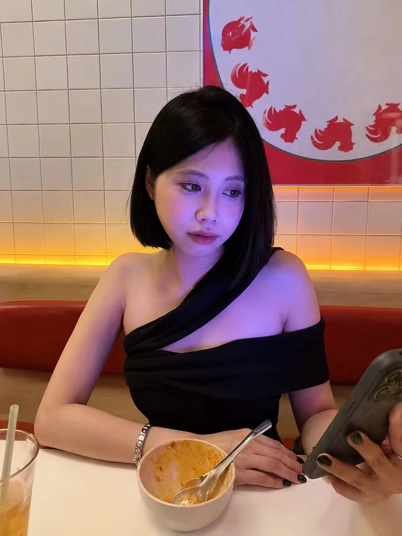 吉祥胡志明个人照片4