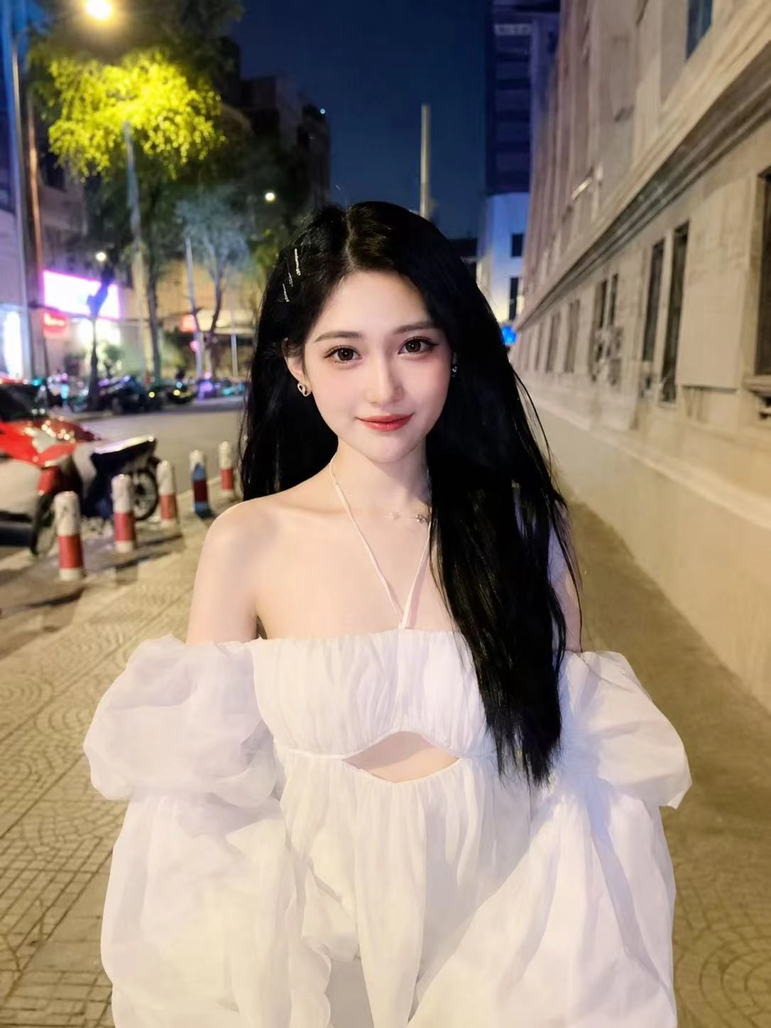 玲玲胡志明个人照片3