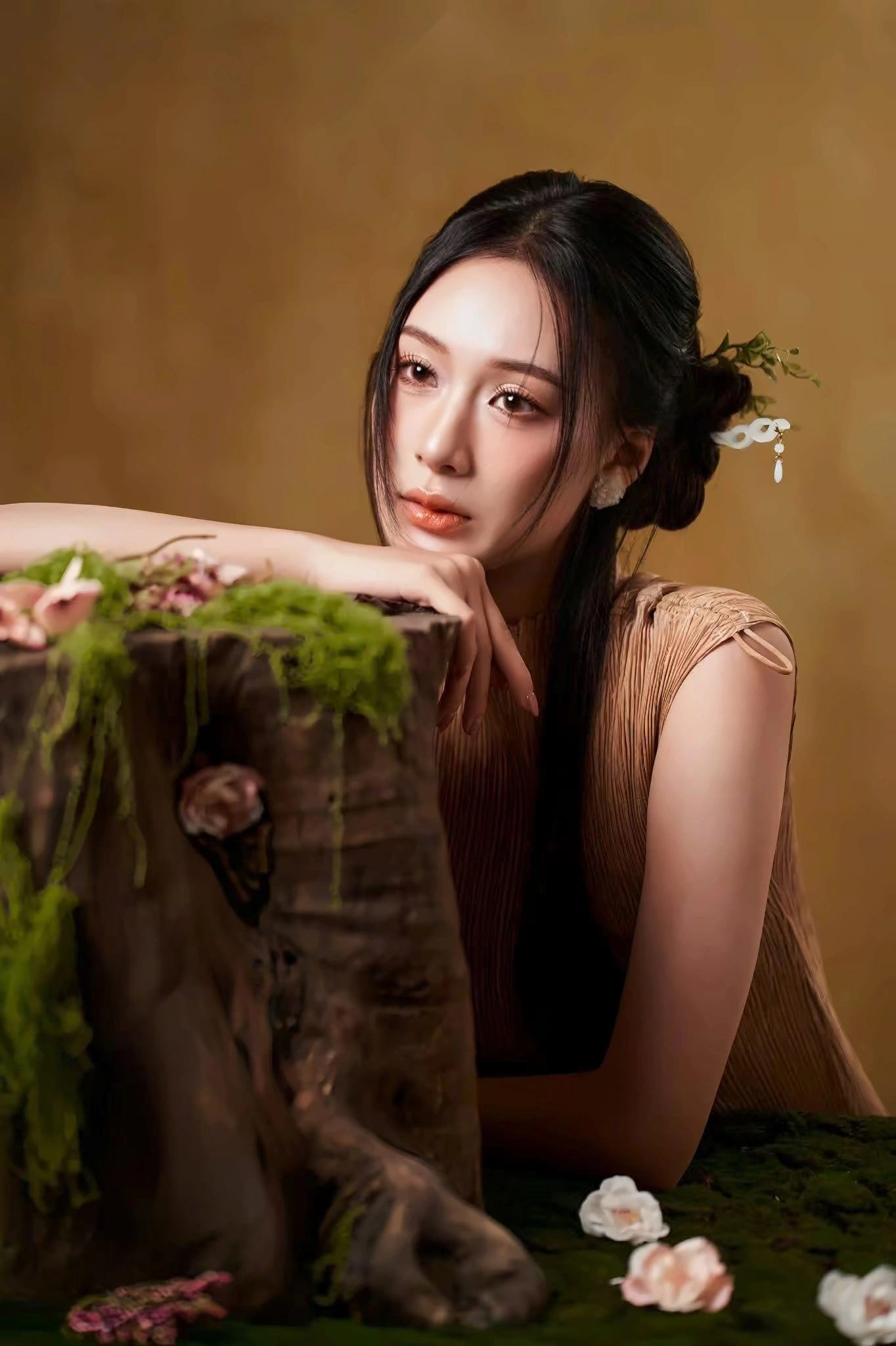 奇英胡志明个人照片3