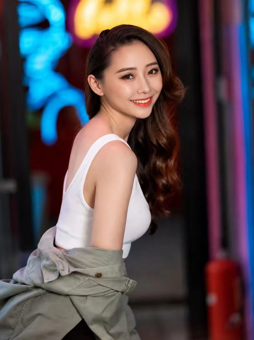 美惠胡志明个人照片3