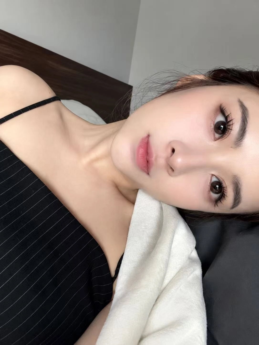 Lily胡志明个人照片5