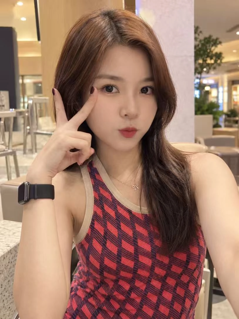 小雨胡志明个人照片1