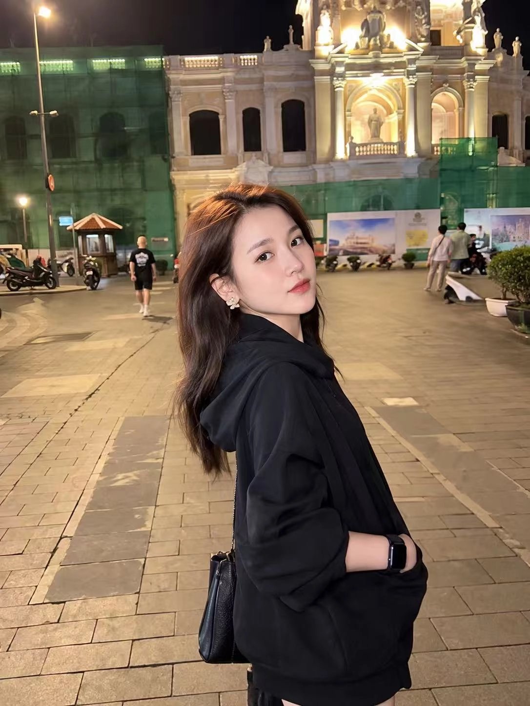 小雨胡志明个人照片3