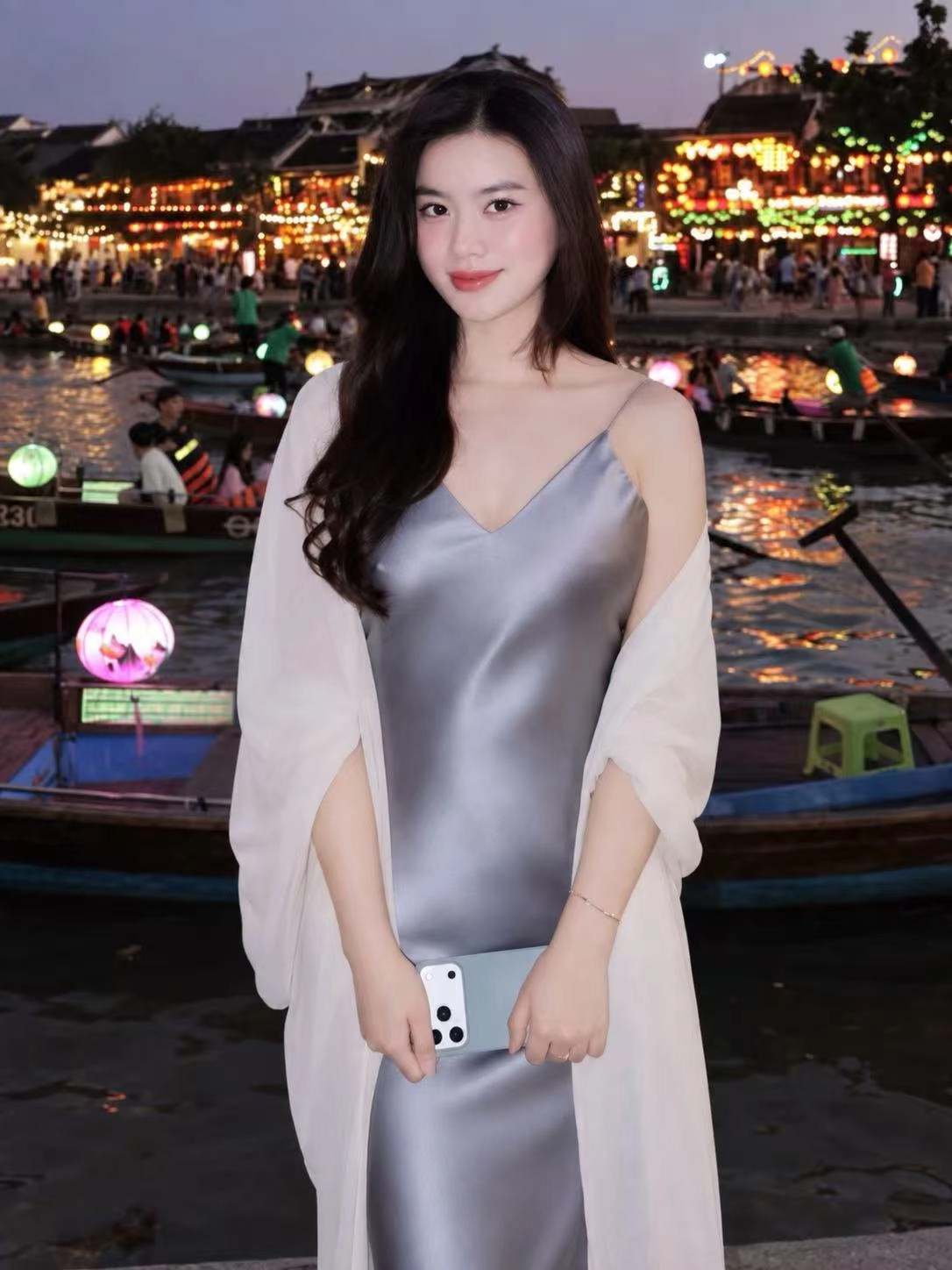 燕英胡志明个人照片3