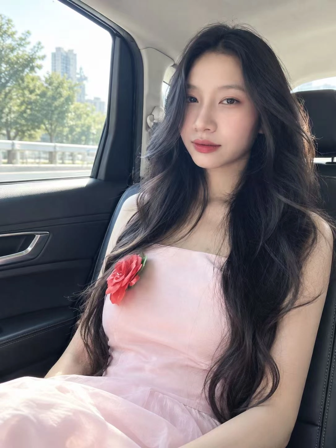 燕胡志明个人照片2