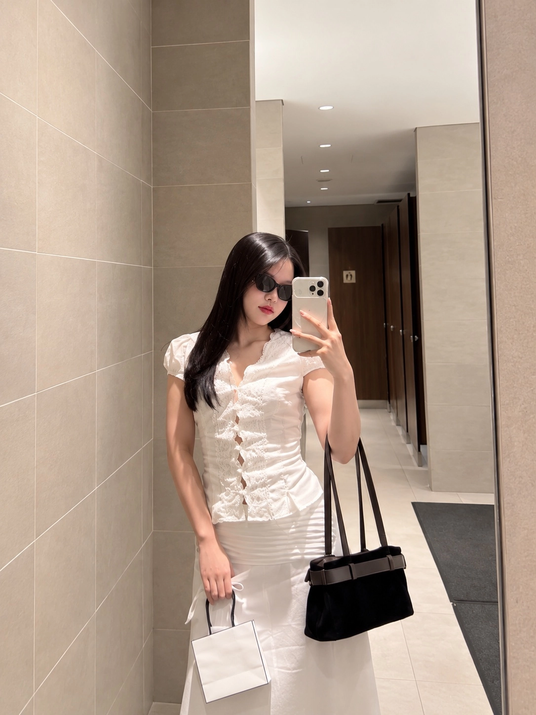 若羽胡志明个人照片3